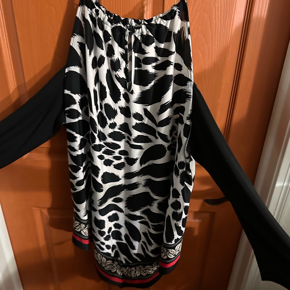 Melissa Paige Black and White Animal Print Tunic with Border Detail